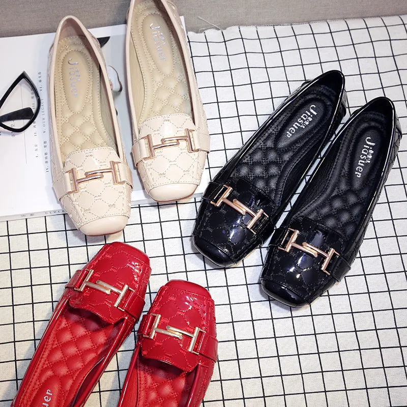 Chic In The City Flat Shoes