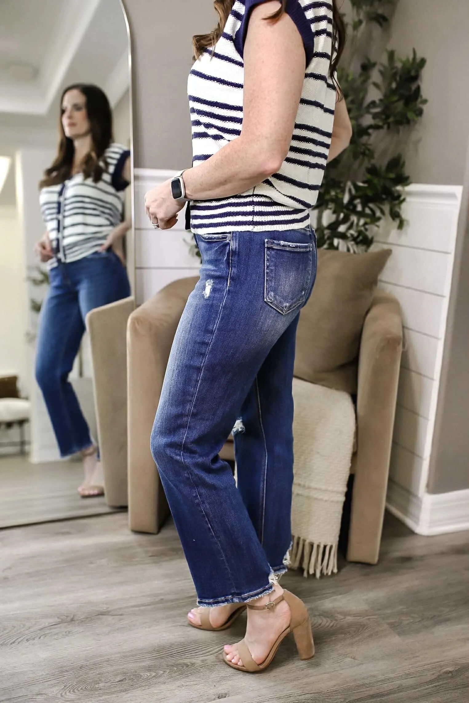 Easton Ankle Straight Jeans