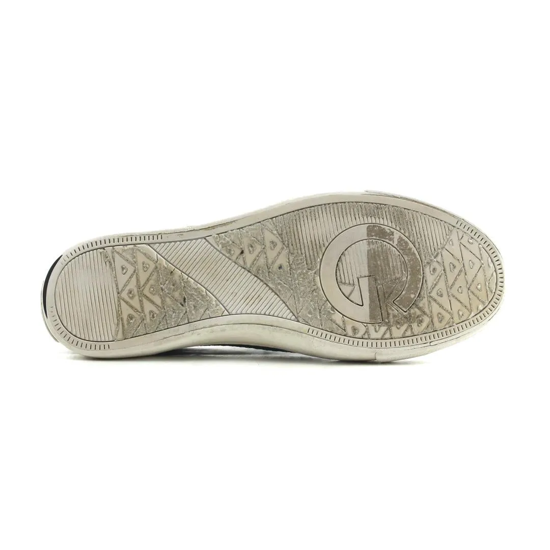 G BY GUESS GODELLA