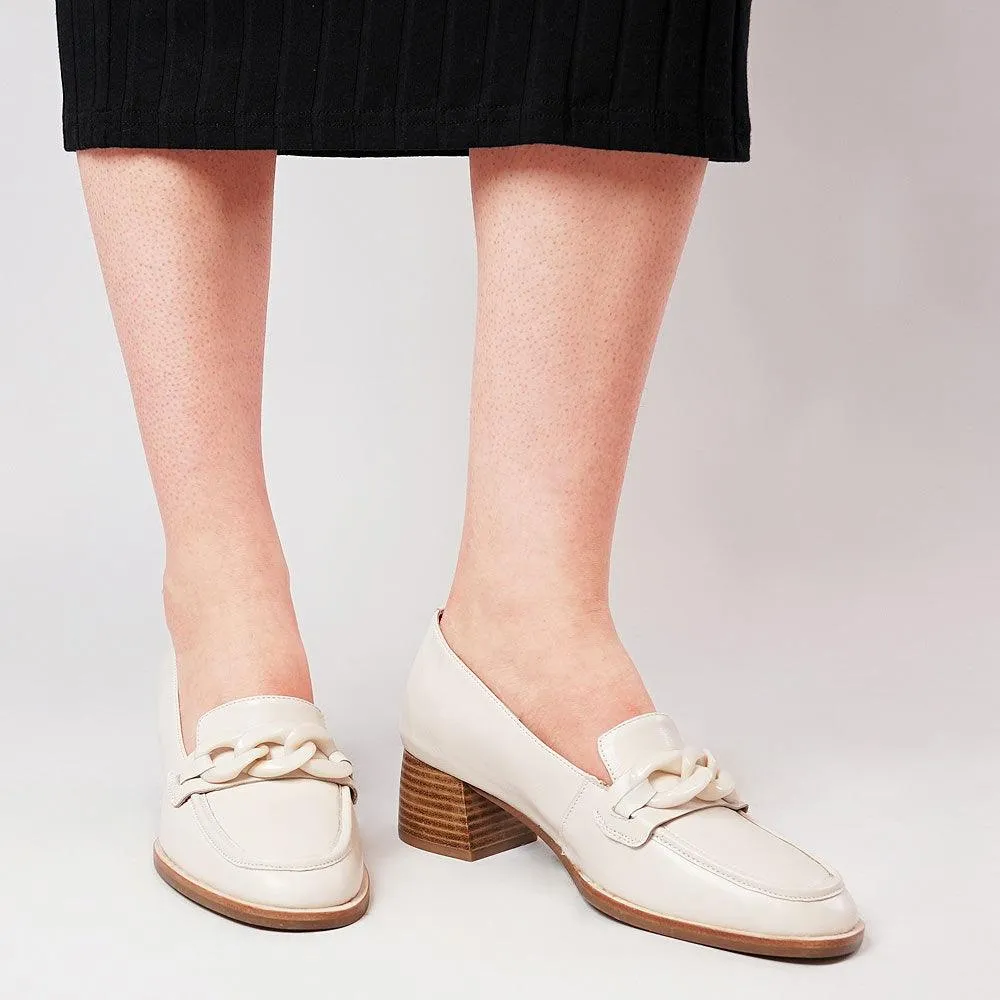 Nomass Creamy Leather Heeled Loafers
