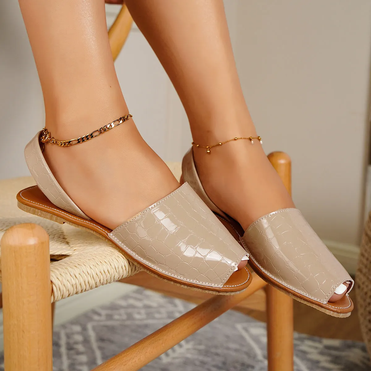 Sohiwoo Peep Toe Flat Ankle Strap Sandals