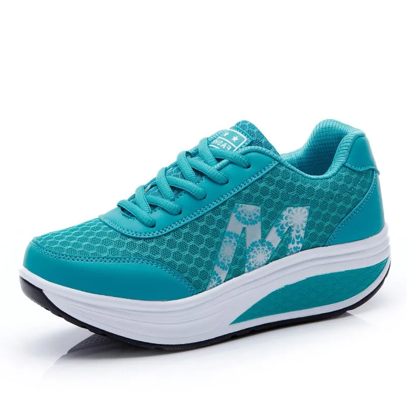 Trendy Sports Shoes With Thick Soles