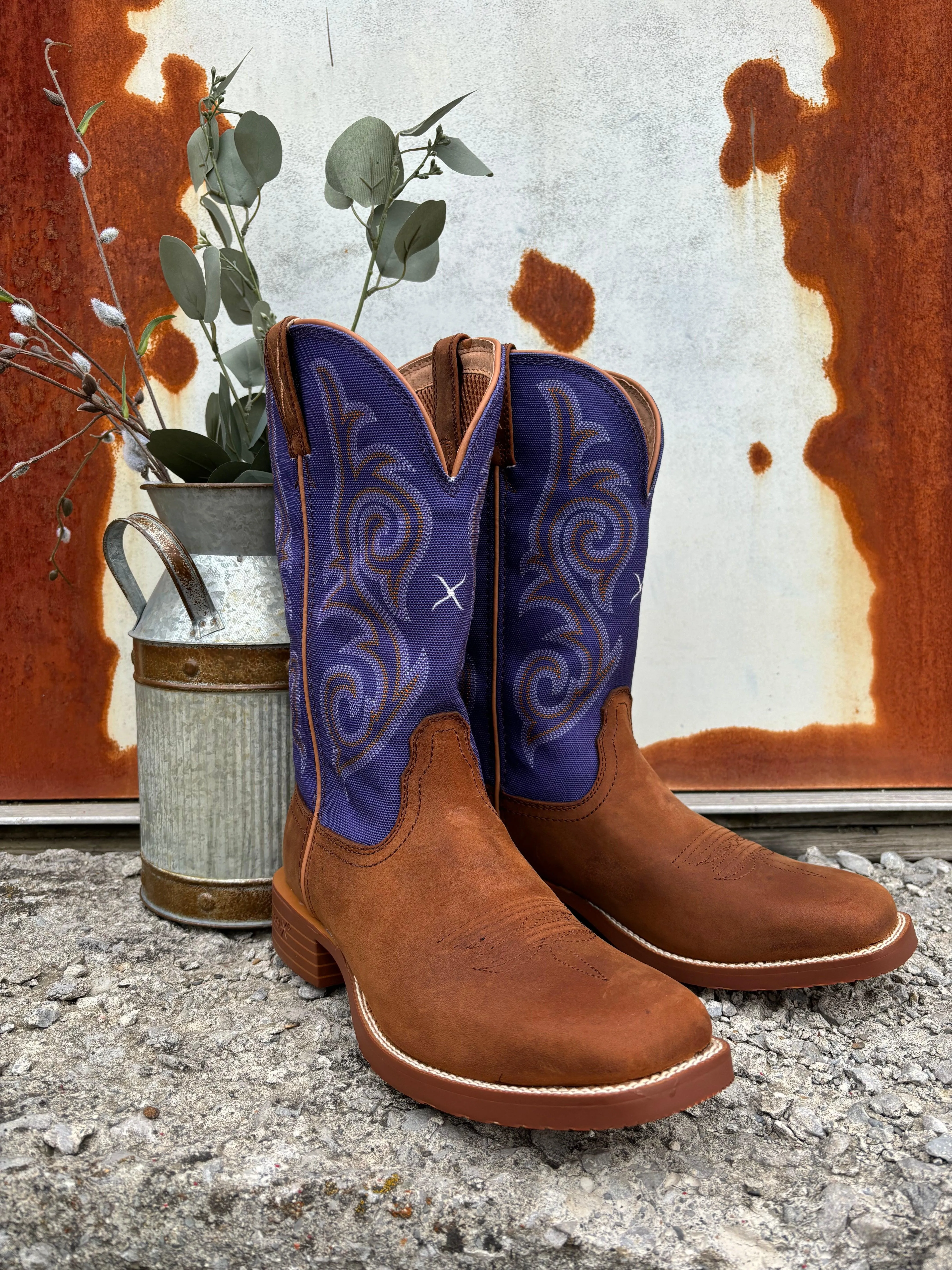Twisted X Women's 11" Distressed Saddle & Iris Cowgirl Boots WXTR009